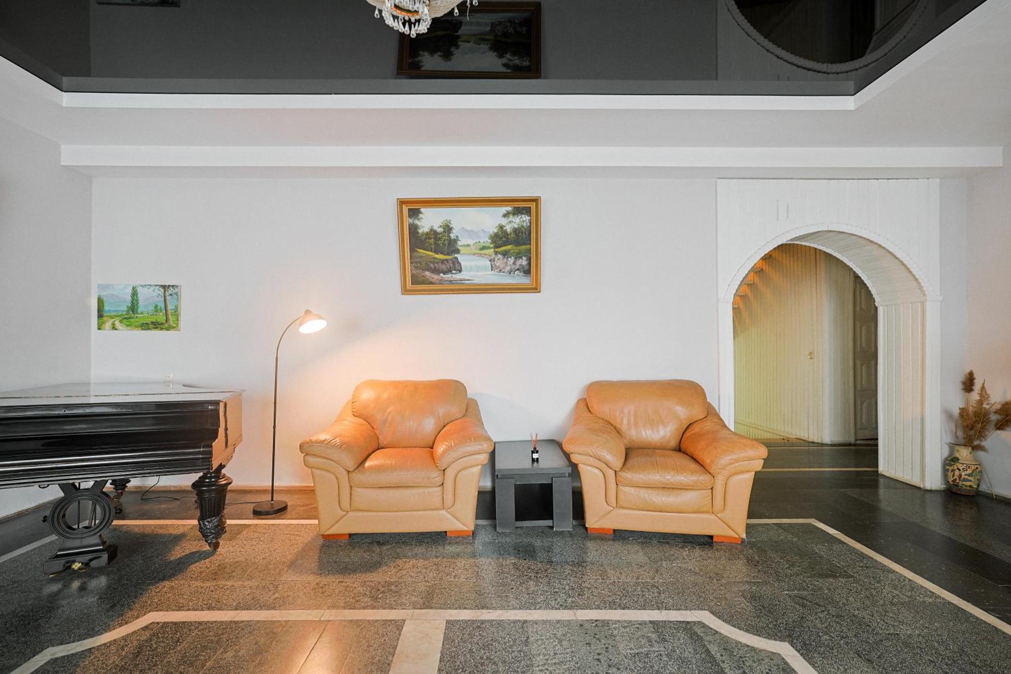 Hotel White House Tbilisi ภายนอก รูปภาพ